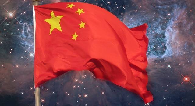 Chinesen müssen weichen - für die Suche nach Aliens (Bild: NASA / WikiCommons/gemeinfrei / Montage: L. A. Fischinger)