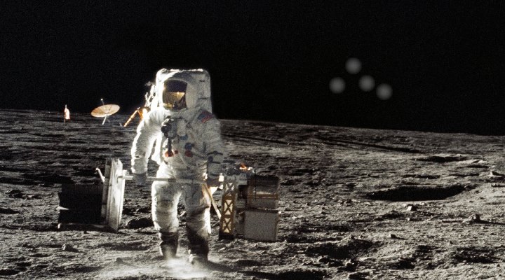 Mond-Astronaut Alan L. Bean ("Apollo 12", 1969) ist sicher: Außerirdische haben uns niemals besucht (Bild: NASA/gemeinfrei / Bearbeitung: L. A. Fischinger)