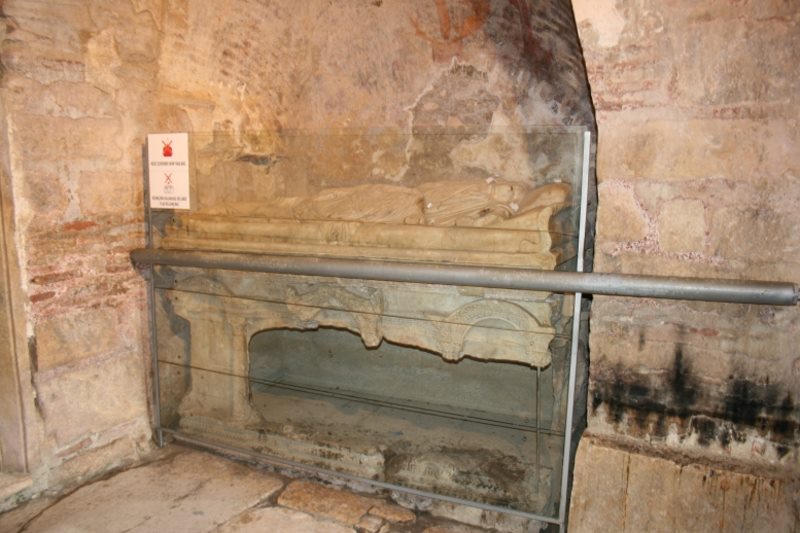Grab des echten Nikolaus - des Bischof von Myra in der Türkei (Bild: Fischinger-Online)
